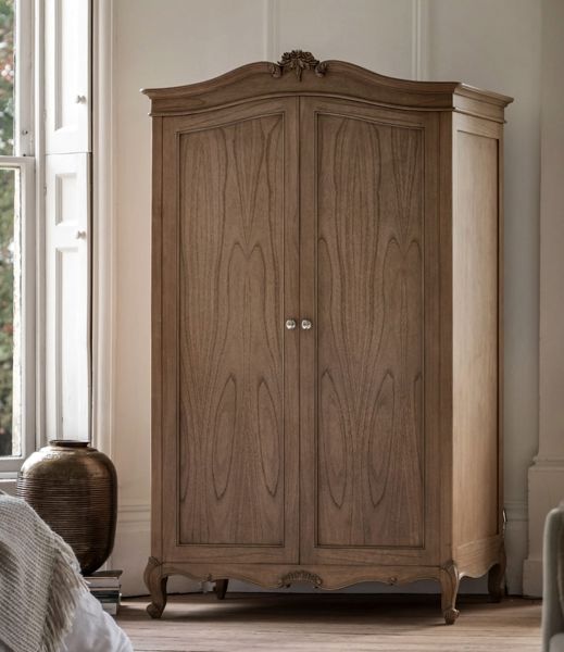 Chic Wardrobe